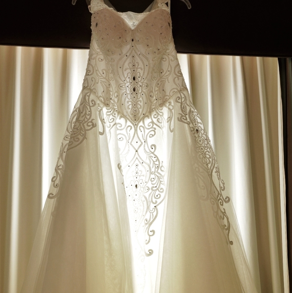 Wedding dress gown - Picture 1 of 1